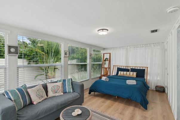 Bedroom, Interior, Water, Wood Texture Flooring