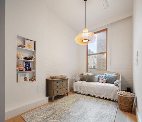 Interior, Pendant Lights, Wood Texture Flooring