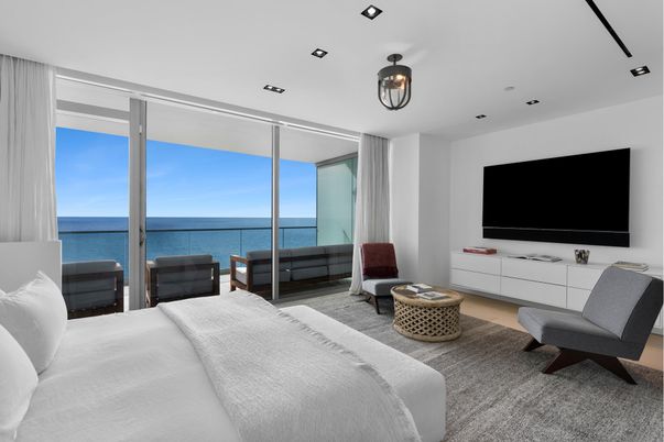 Bedroom, Interior, Recessed Lighting, Water