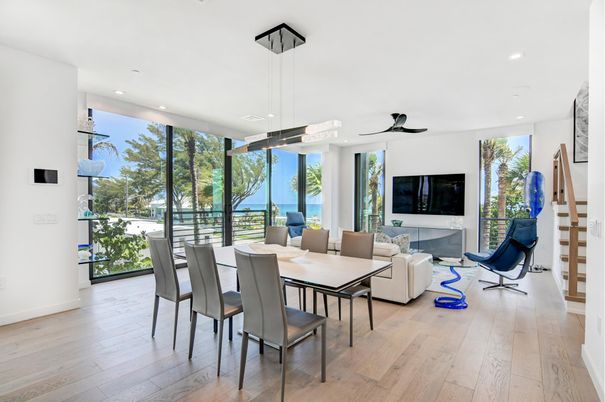 Dining room, Interior, Living room, Pendant Lights, Recessed Lighting, Wood Texture Flooring