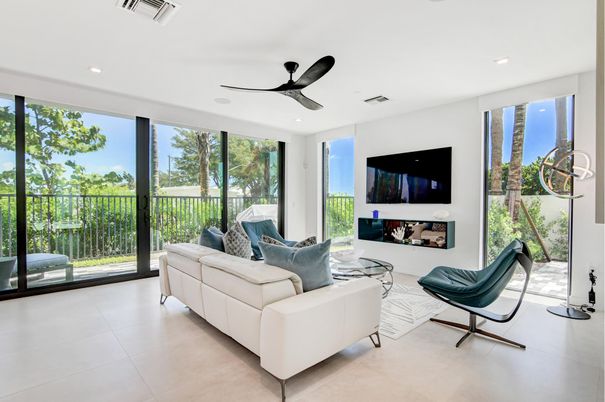 Fireplace, Interior, Living room, Recessed Lighting