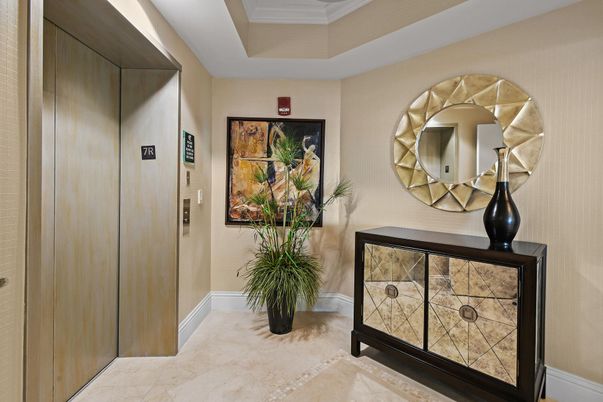Elevator, Interior