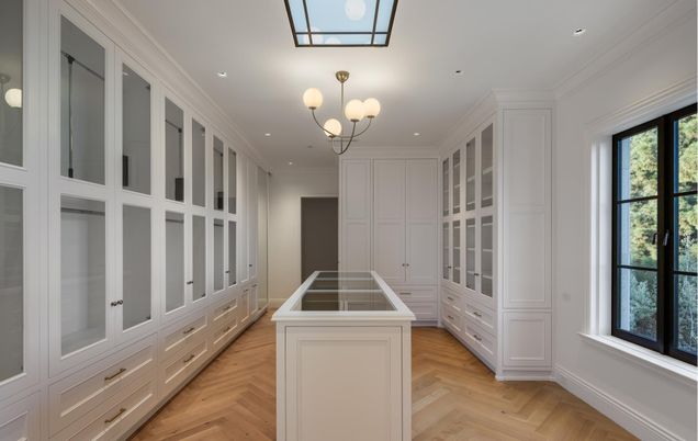 Chandelier, Interior, Recessed Lighting, Wood Texture Flooring