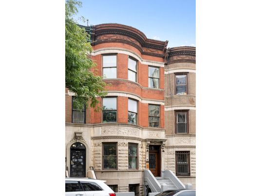 Exterior, Facade, Brick Facade, Rowhouse