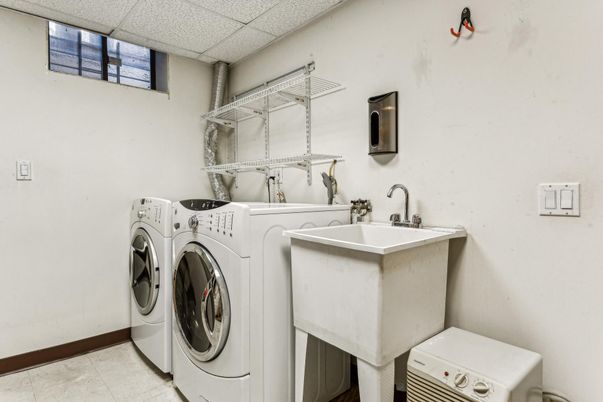 Interior, Washer