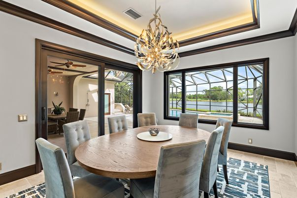 Chandelier, Dining room, Interior