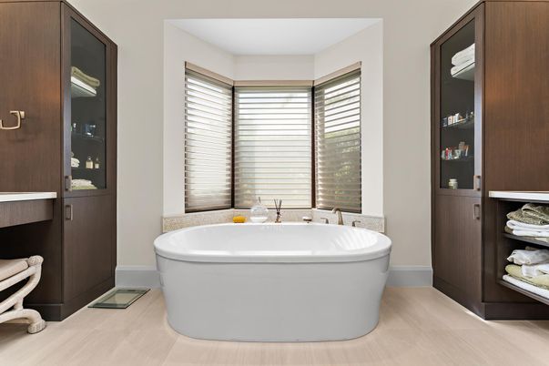 Bathroom, Free Standing Baths, Interior