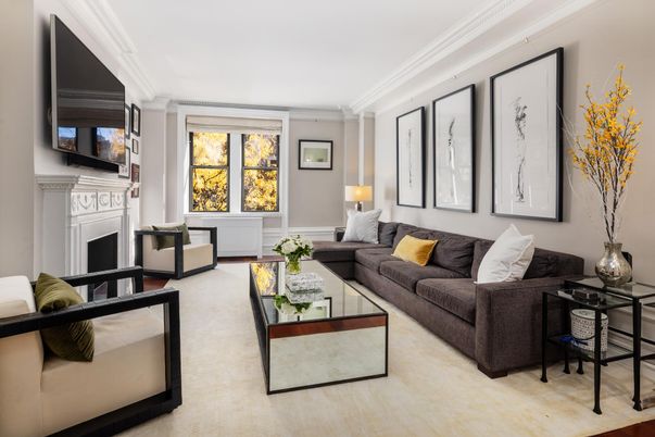 Fireplace, Interior, Living room
