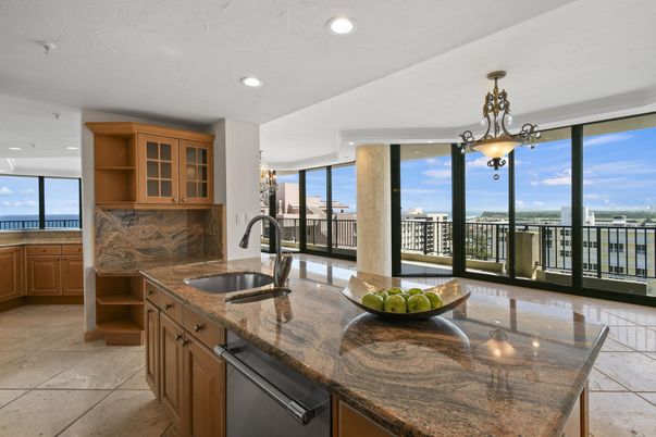 Interior, Kitchen, Pendant Lights, Recessed Lighting, Water