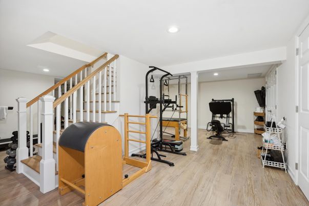 Fitness Equipment, Interior, Recessed Lighting, Wood Texture Flooring