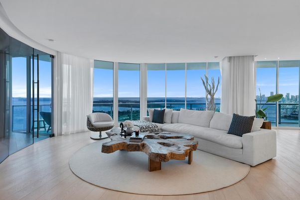Interior, Living room, Recessed Lighting, Water, Wood Texture Flooring