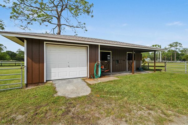 Backyard, Detached Garage, Exterior