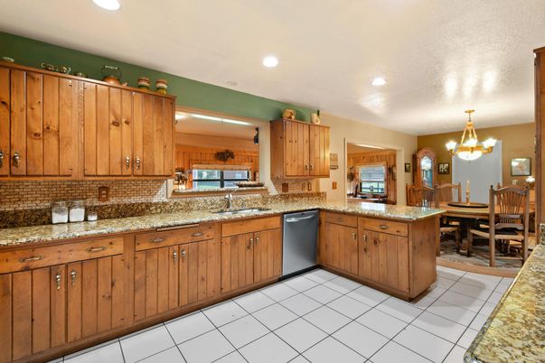 Chandelier, Dining room, Interior, Kitchen, Recessed Lighting