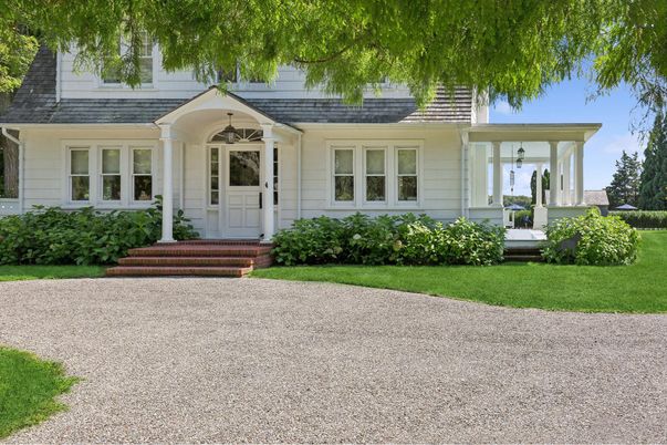 Exterior, Facade, Cape Cod