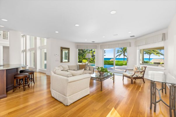 Interior, Living room, Recessed Lighting, Water, Wood Texture Flooring