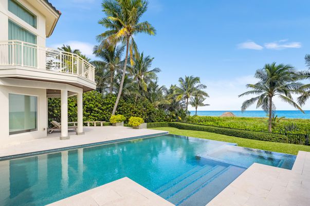 Exterior, Pool, Water