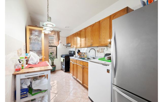 Interior, Kitchen, Pendant Lights