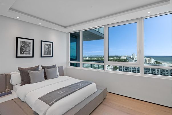 Bedroom, Interior, Recessed Lighting, Water, Wood Texture Flooring