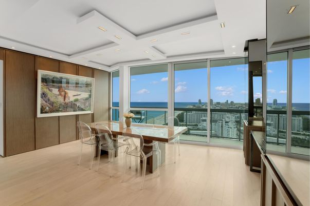 Dining room, Interior, Recessed Lighting, Water, Wood Texture Flooring