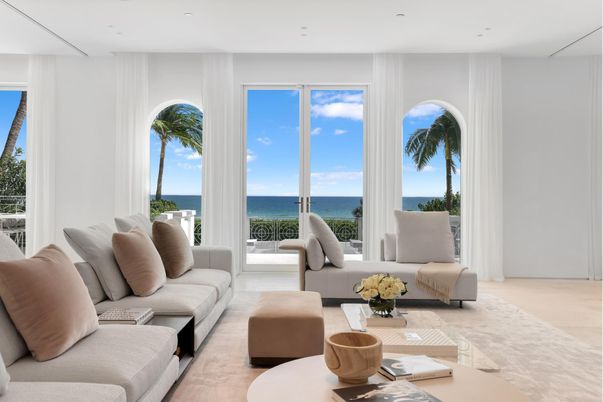 Interior, Living room, Recessed Lighting, Water