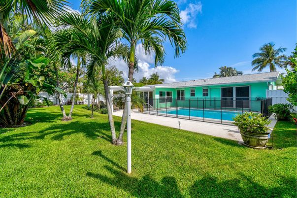 Backyard, Exterior, Pool