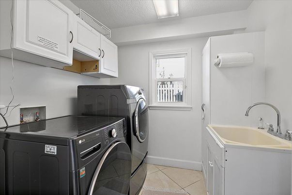 Interior, Washer
