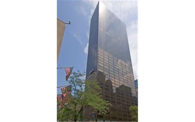 Exterior, Facade, Highrise