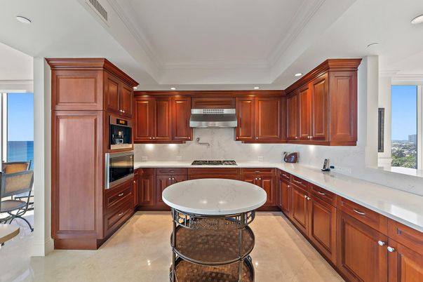 Interior, Kitchen, Recessed Lighting, Stainless Steel Appliances, Water