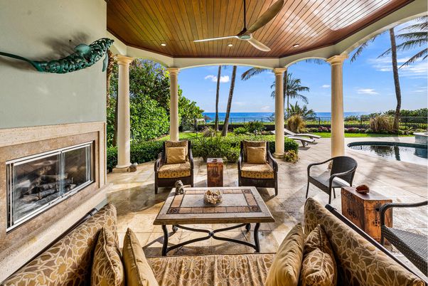 Exterior, Fireplace, Pool, Water
