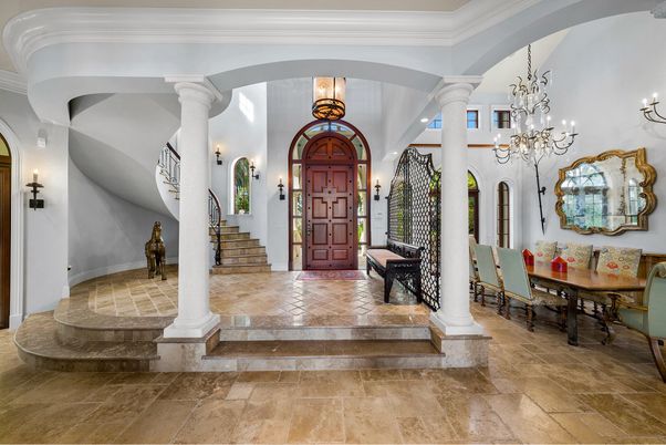 Chandelier, Dining room, Interior