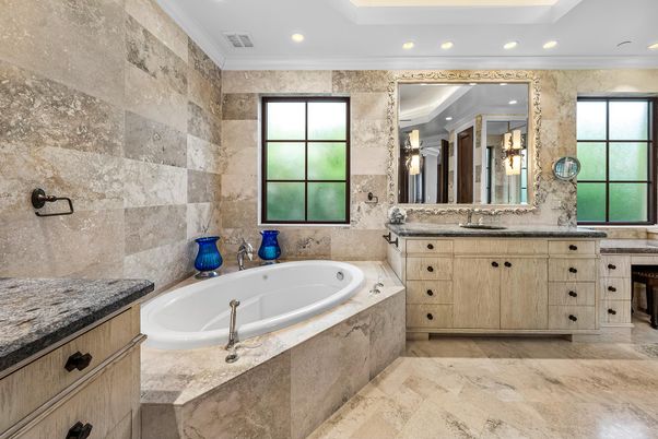 Bathroom, Dual Sink Vanities, Interior, Recessed Lighting