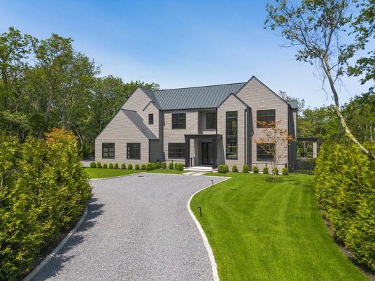 Backyard, Exterior, Facade, Farmhouse