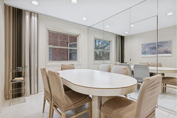 Dining room, Interior, Recessed Lighting
