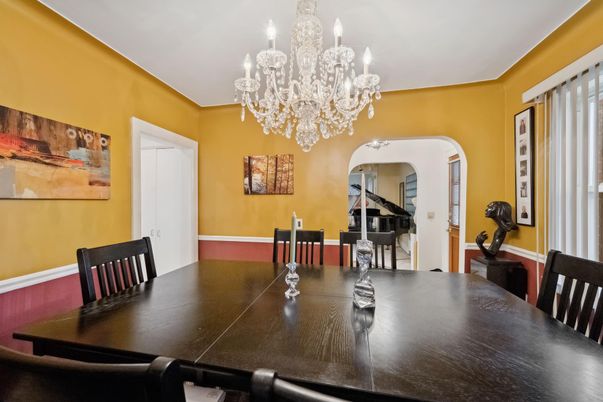 Chandelier, Dining room, Interior, Piano, Wood Texture Flooring