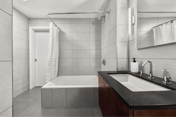 Bathroom, Interior, Recessed Lighting