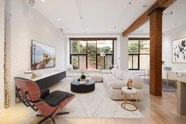 Interior, Living room, Recessed Lighting, Wood Texture Flooring