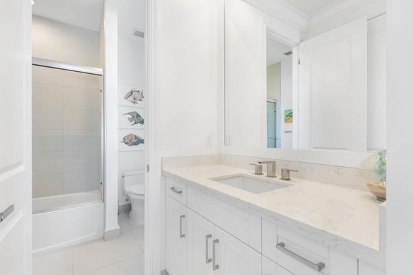 Bathroom, Interior, Recessed Lighting