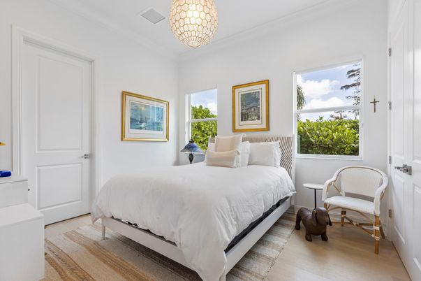 Bedroom, Interior, Pendant Lights, Wood Texture Flooring