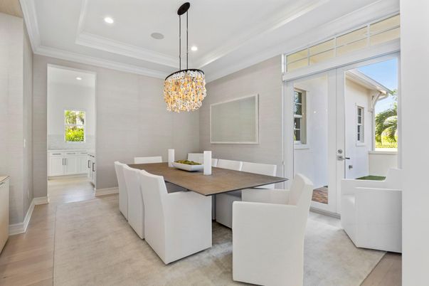 Dining room, Interior, Pendant Lights, Recessed Lighting