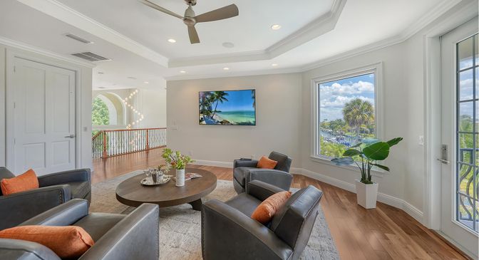 Interior, Living room, Recessed Lighting, Wood Texture Flooring