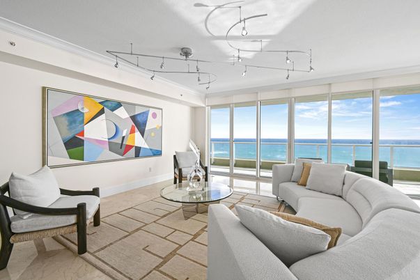 Interior, Living room, Water
