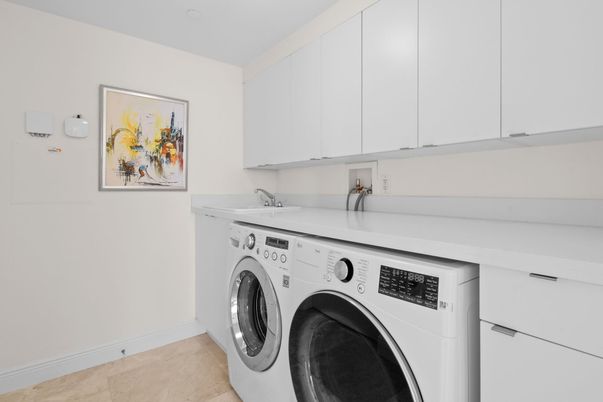 Interior, Washer