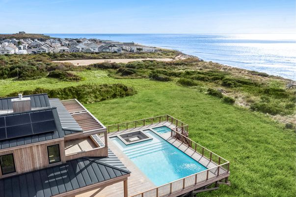 Backyard, Exterior, Pool, Water