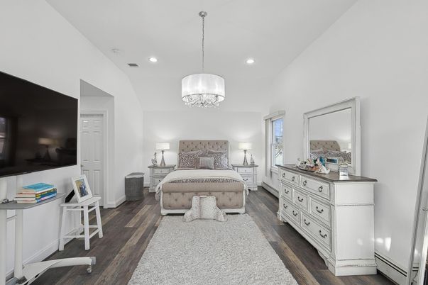 Bedroom, Chandelier, Interior, Pendant Lights, Recessed Lighting, Wood Texture Flooring
