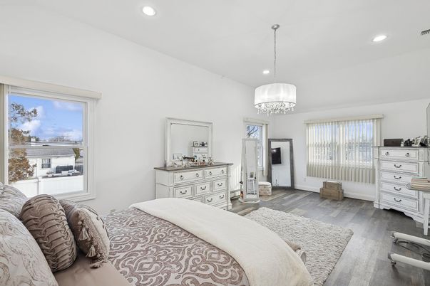 Bedroom, Chandelier, Interior, Recessed Lighting, Wood Texture Flooring