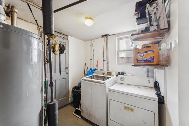 Interior, Washer