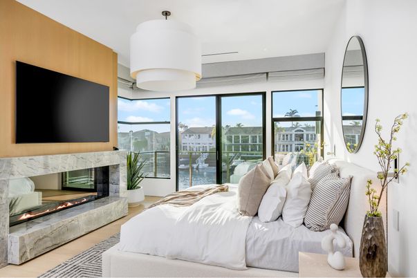 Bedroom, Fireplace, Interior, Wood Texture Flooring