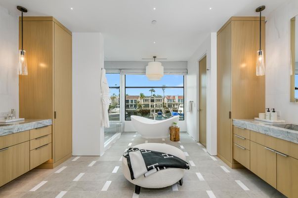 Bathroom, Interior, Pendant Lights, Recessed Lighting