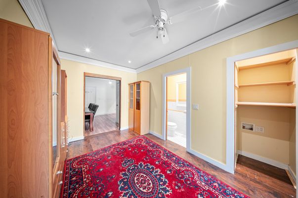 Bathroom, Interior, Recessed Lighting, Wood Texture Flooring