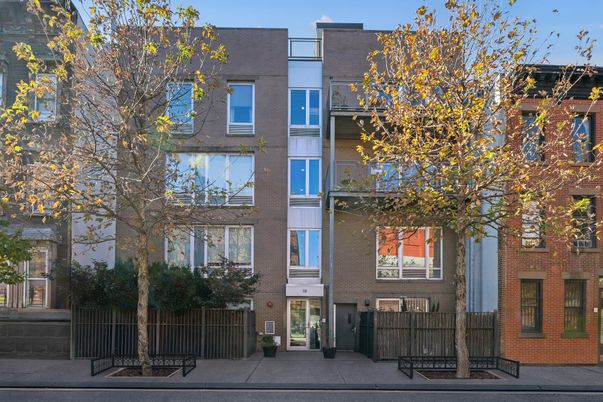 Exterior, Facade, Brick Facade, Rowhouse